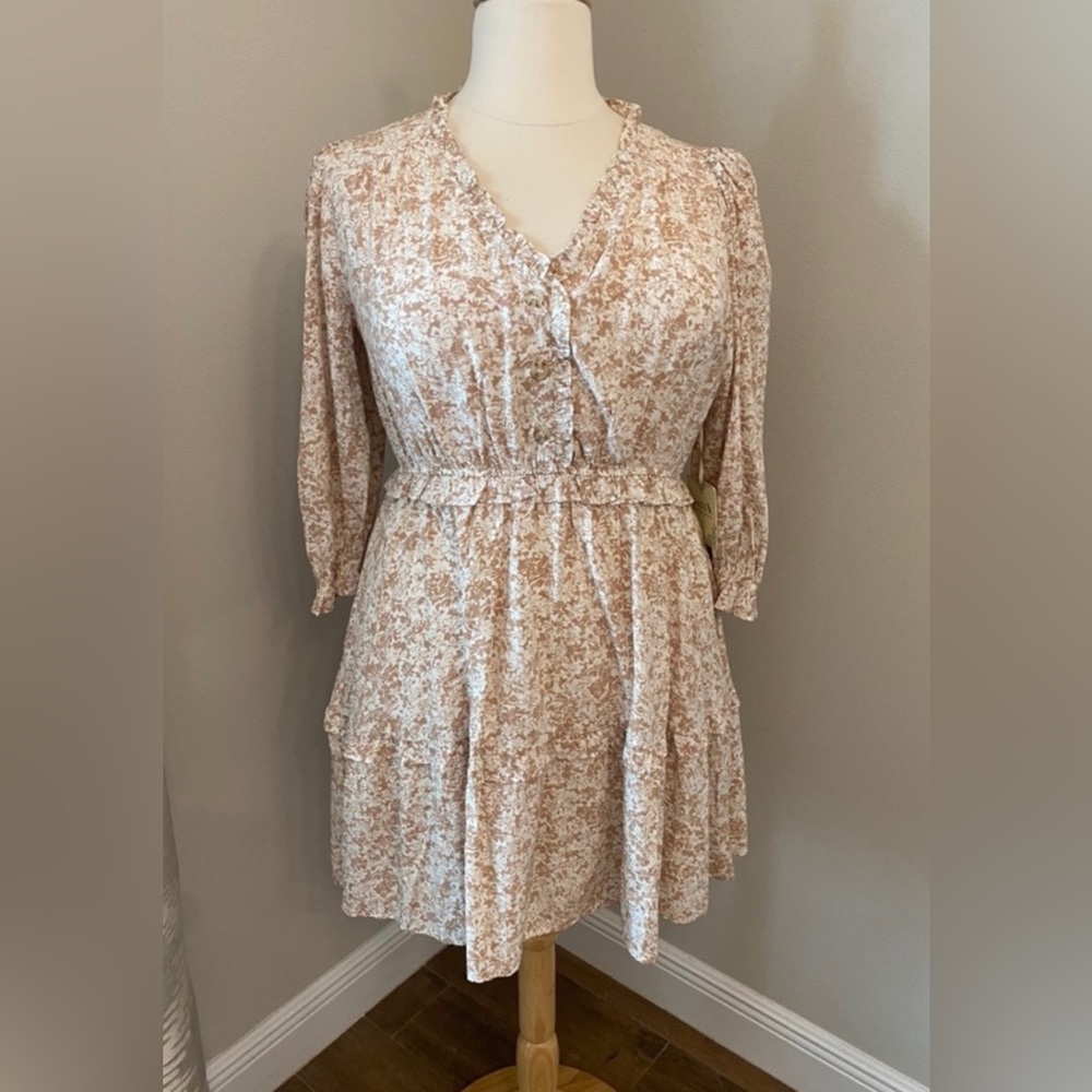 Plus Dress - Picture 3 of 6